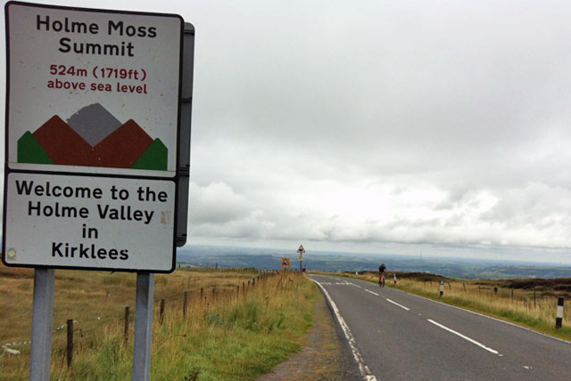 sign-top Holme Moss