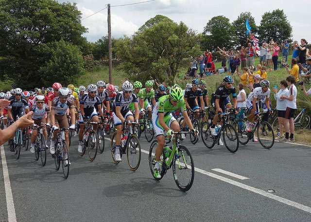 tour de france average speed mph