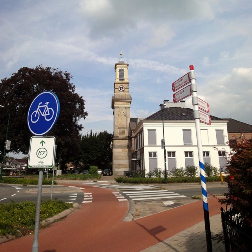 dutch cycling path