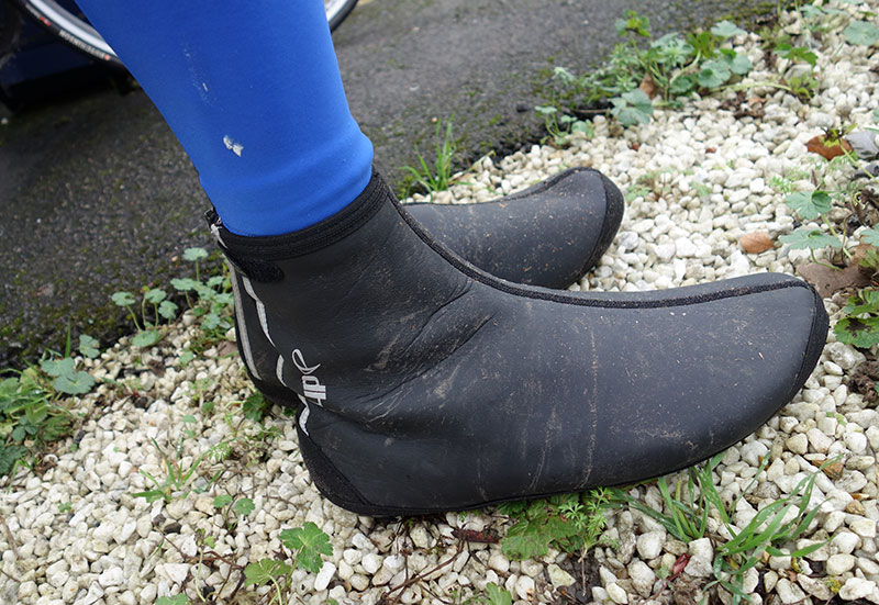 dhb overshoes