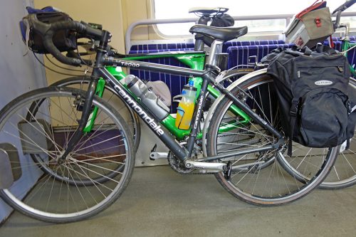 cannondale-touring-bike